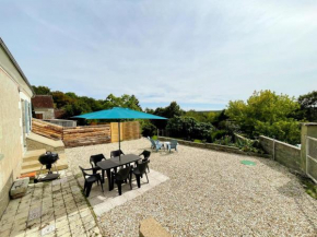 Gîte avec Jardin, WiFi, Parking Privé près de Loches - FR-1-381-594